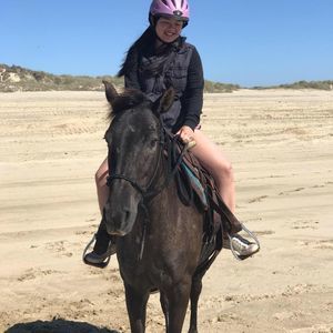 Meet your Posher, Julia